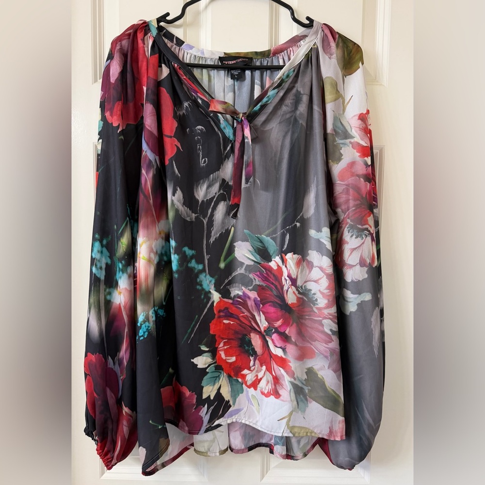 Fifteen Twenty - Floral Chiffon Blouse - Large - EUC!